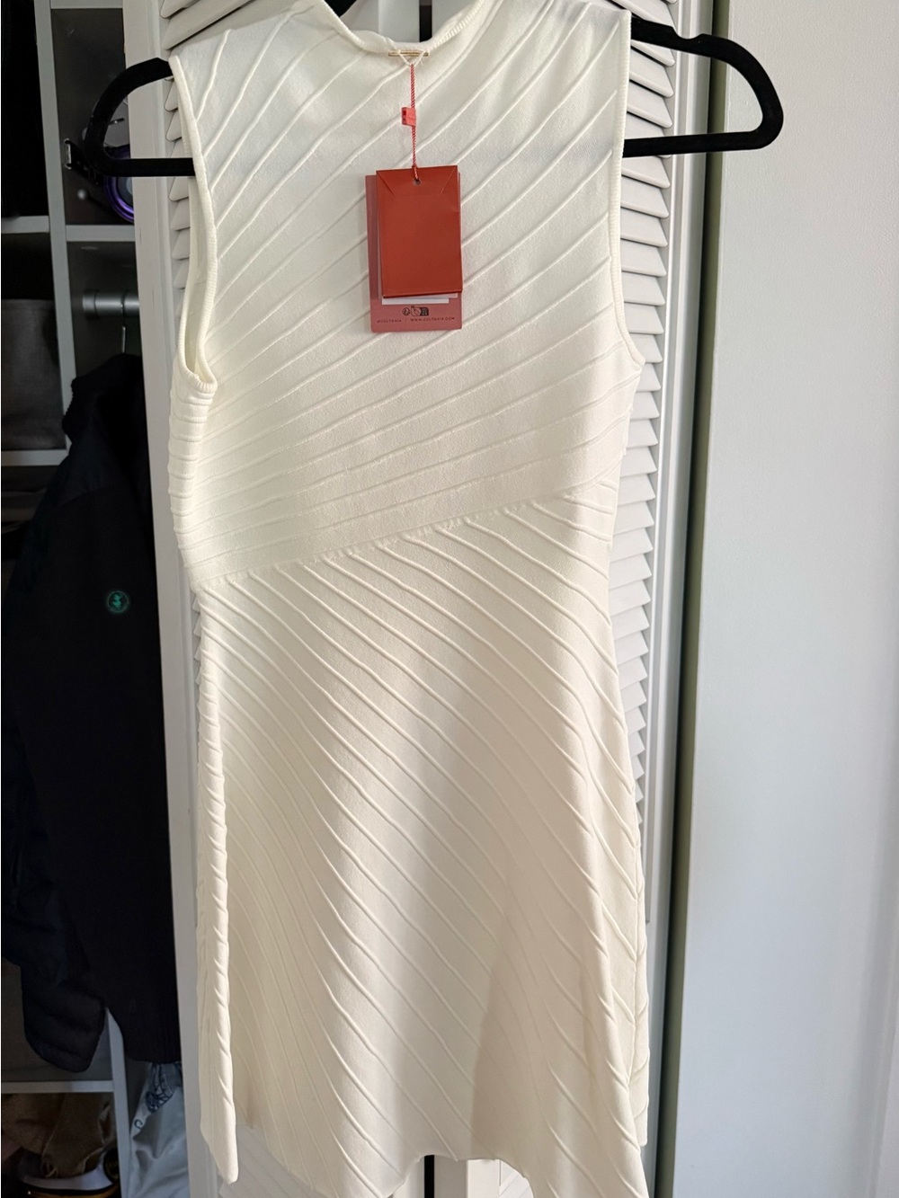Sleeveless White Cutout Dress with Gold Ring Details - Picture 2 of 4